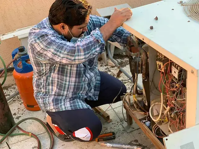 صيانة مكيفات الهواء